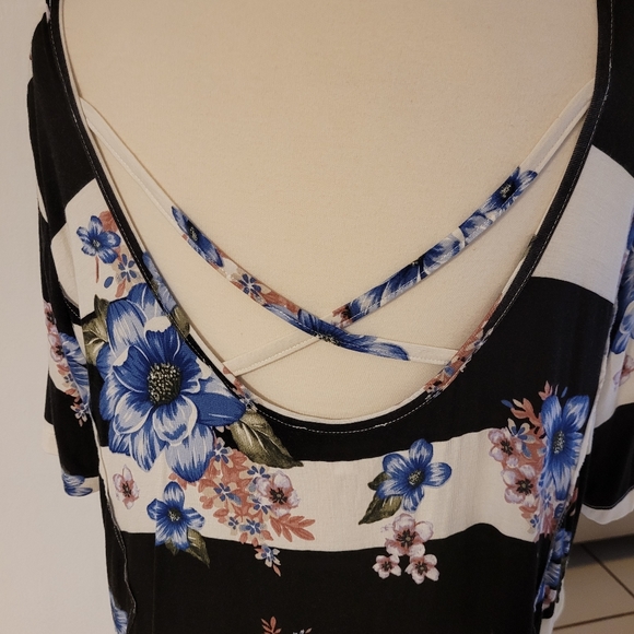 Tunic - Picture 4 of 4